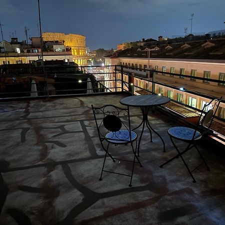 Attico Loft & Rooftop Colosseo روما المظهر الخارجي الصورة